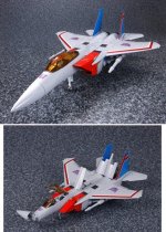 MP11-Masterpiece-Coronation-Starscream-02.jpg MP11-Masterpiece-Coronation-Starscream-02.jpg